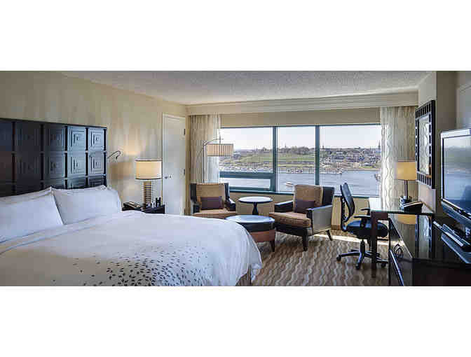 Explore Downtown Baltimore from Renaissance Harborplace Hotel With Overnight and Breakfast
