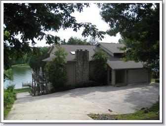 Weekend Stay at Beautiful 4-Bedroom Watts Bar Lake House