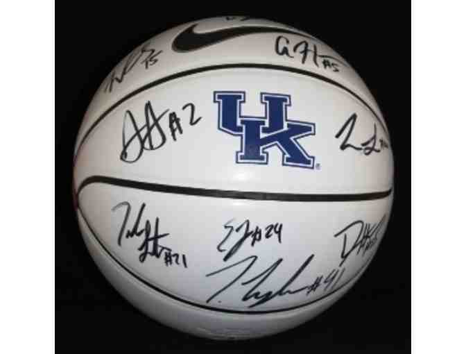 University Of Kentucky 2014-15 Team Signed Nike Autographed Basketball