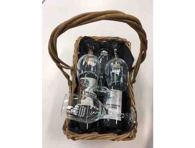 Thousand Lives Wine Basket & In-Home Wine Tasting