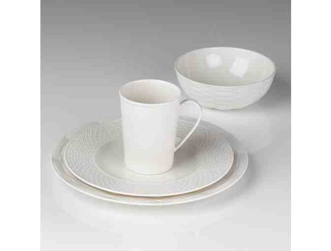 Subtly Special Service in Entertain 365 Sculpture by Lenox Tableware & Gifts
