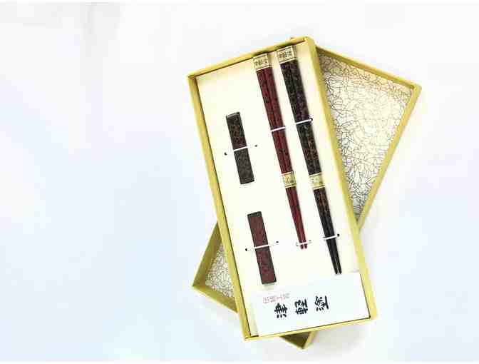 Japanese Handmade Lacquered Pair of Chopsticks and Holders