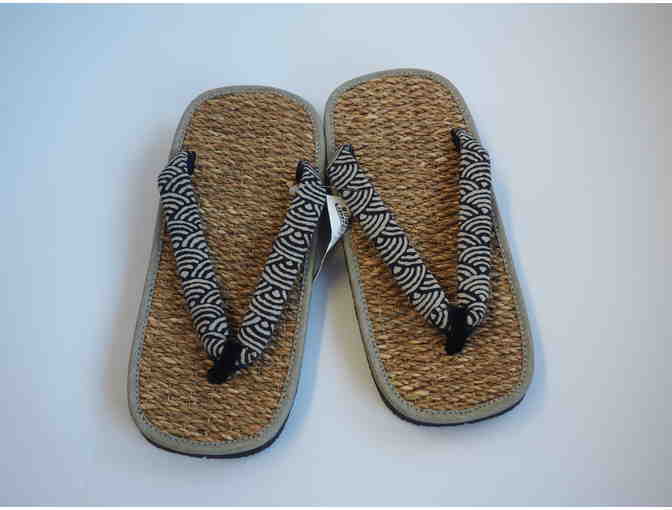 Blue and White Designed Men's Zori