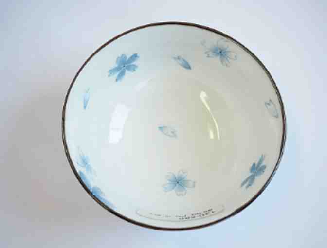 Kotobuki Blue and Pink Sakura Bowl