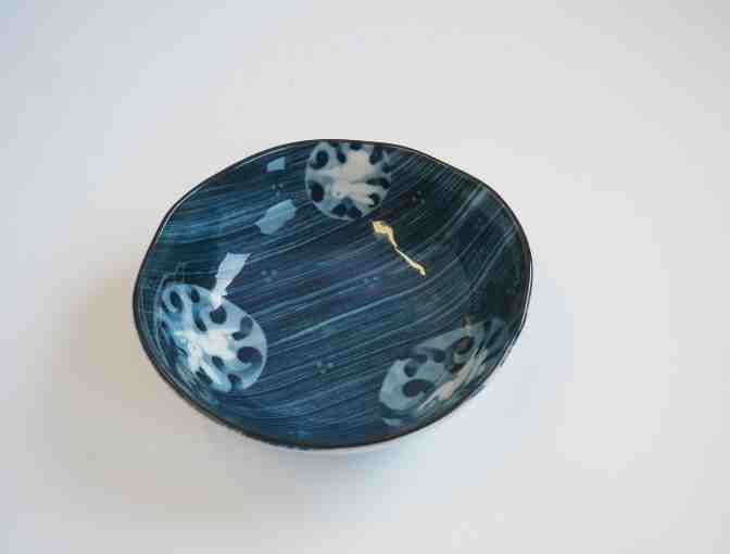 Kotobuki Four Blue Rabbit Dishes