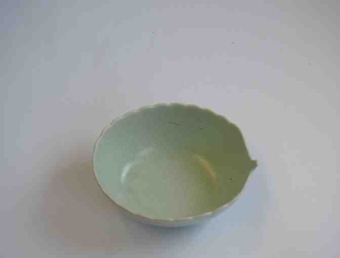 Kotobuki Leaf Bowl