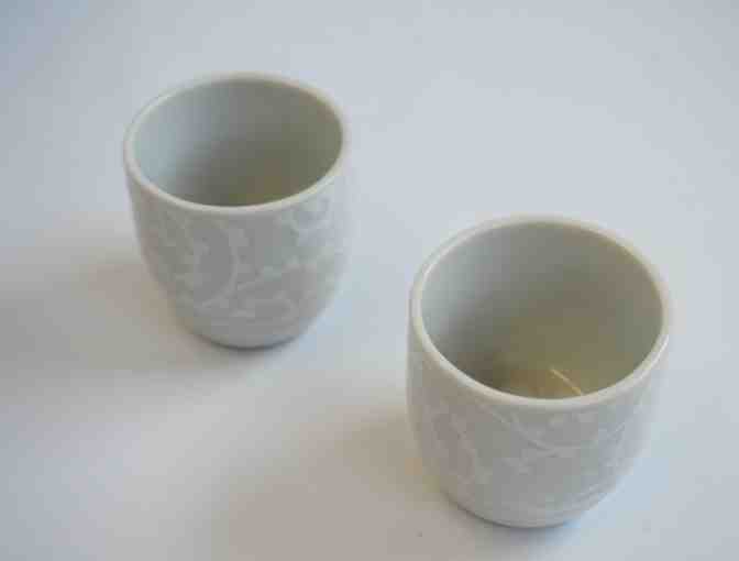 Kotobuki Small White Sake Cups - Photo 2