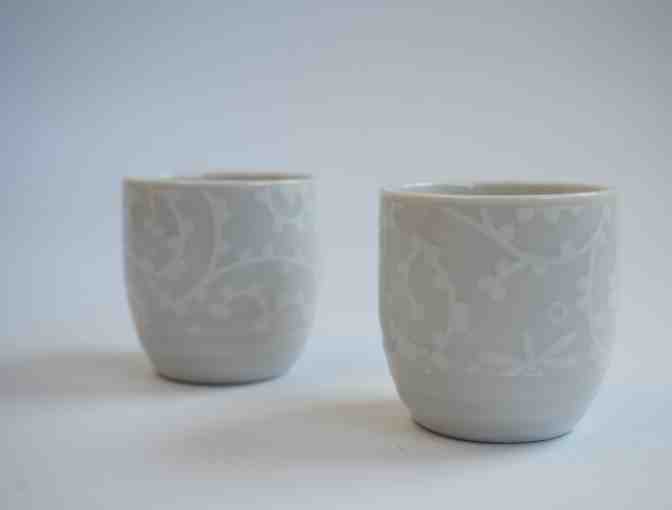 Kotobuki Small White Sake Cups - Photo 3