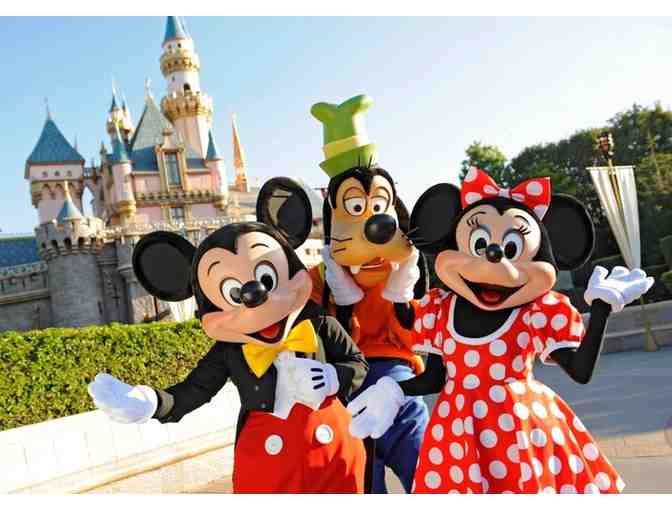 Disneyland Park and Disney California Adventure Park: Two (2) Park Hopper Tickets - Photo 6