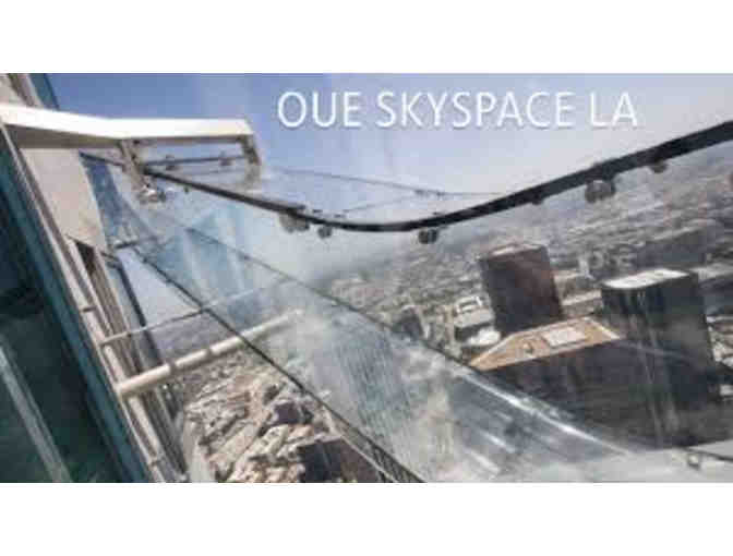 OUE Skyspace Los Angeles Flex Skyslide For Four!