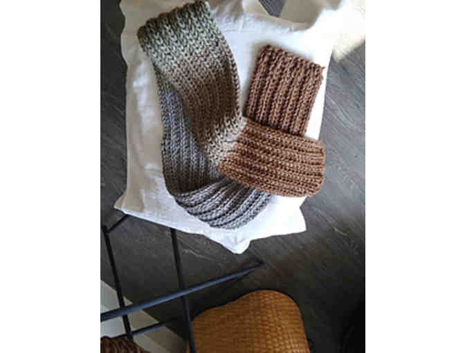 Deborah Kahn Beautiful Hand Knit Scarf