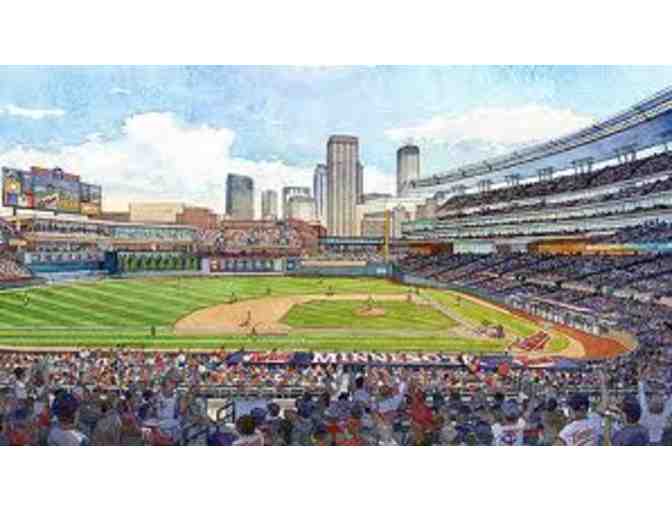 Minnesota Twins - 2 tickets in section 108 (lower) - Photo 2