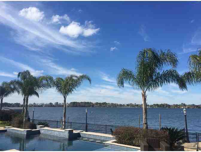 3 Night Stay in 6 Bedroom Home on Lake Conroe
