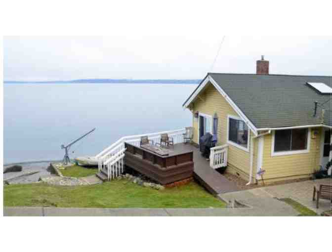 VASHON ISLAND HOUSE for the weekend!