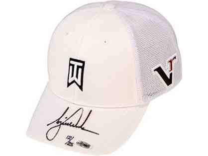 Tiger Woods signed hat