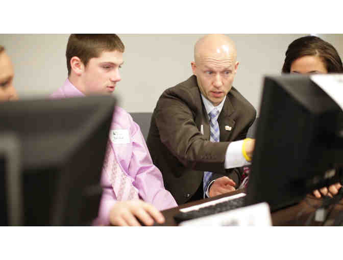 Sponsor a student team in the JAECO Titan Business Challenge