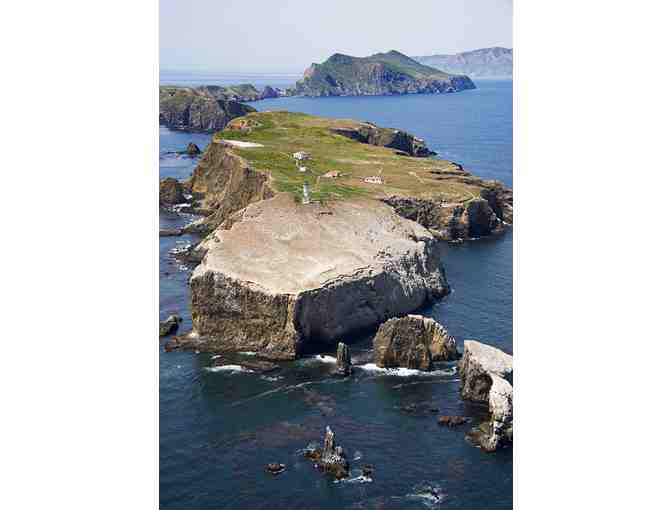 Excurision Day Pass for 2 Adults to Santa Cruz or Anacapa Island by Island Packers