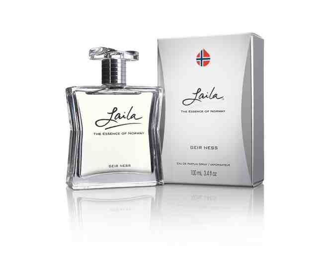 Laila Perfume Silver Embossed Purse Set