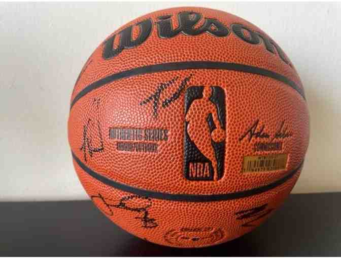 2021-22 LA Clippers Team Autographed Basketball