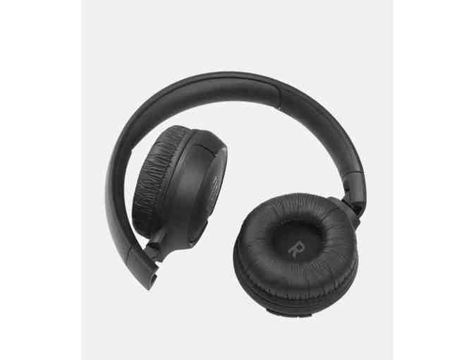 JBL Tune 510BT Wireless Headphones in Black