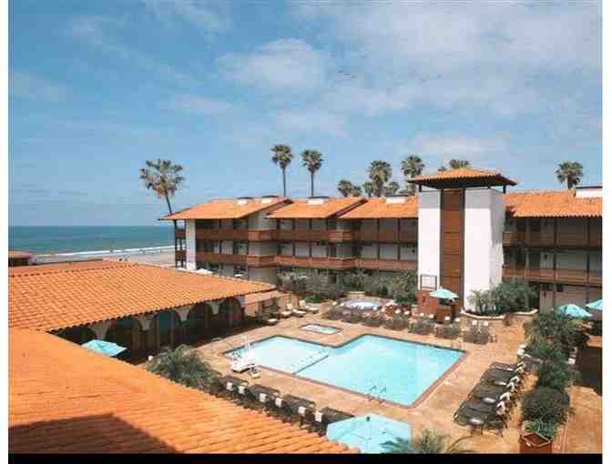 1 Night Stay at La Jolla Shores Hotel with Breakfast at the Shores Restaurant - Photo 2