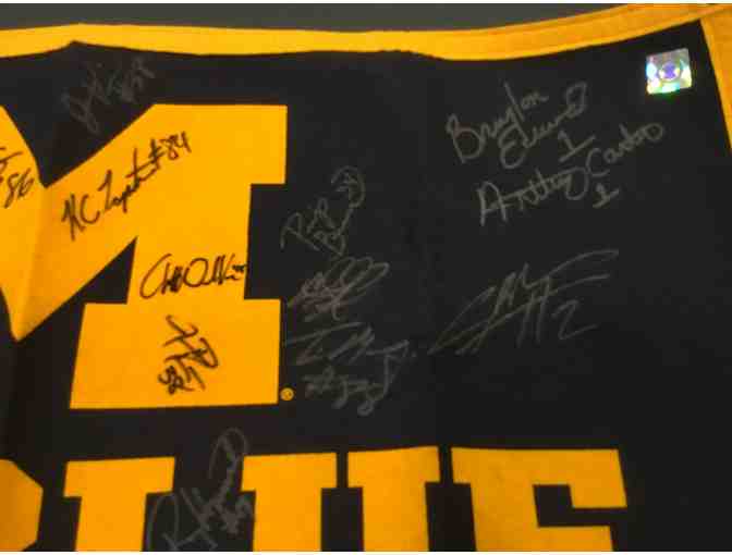 MGoBlue banner signed by Woodson, Braylon, A.C. - 27 former M stars