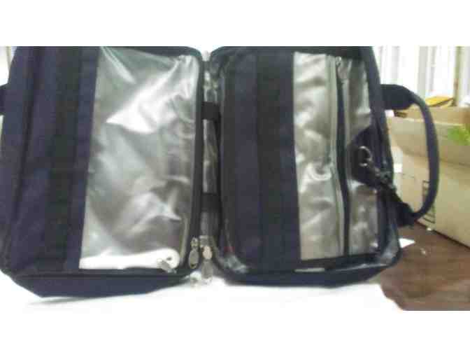 COMPARTMENT HANDY CARRYING BAG