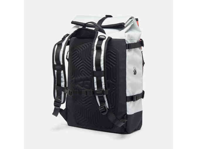 Prize Pack: KEEN x Garcia Newport New York at Night