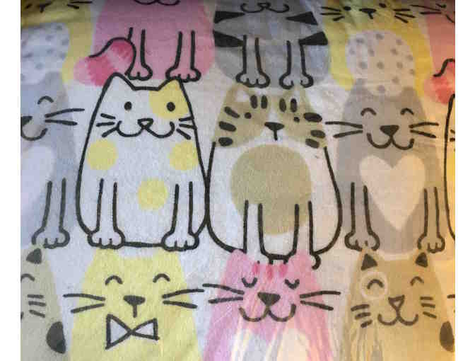 Snuggly Blanket with Pillow - Cat Print