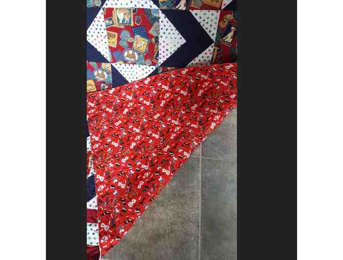 A full sized, 67" x 85" Dog Themed Quilt! - Photo 3