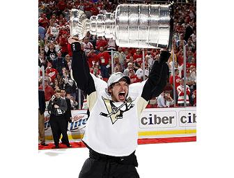 Wings - Penguins With an 'Old Time Hockey' Touch