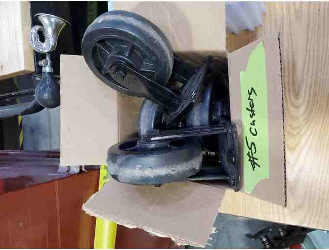 Casters - Photo 1