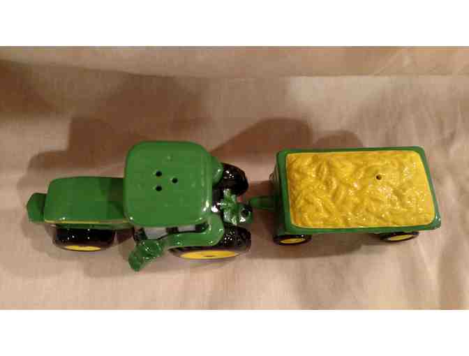 John Deer Tractor and Trailer Salt & Pepper Shaker Set