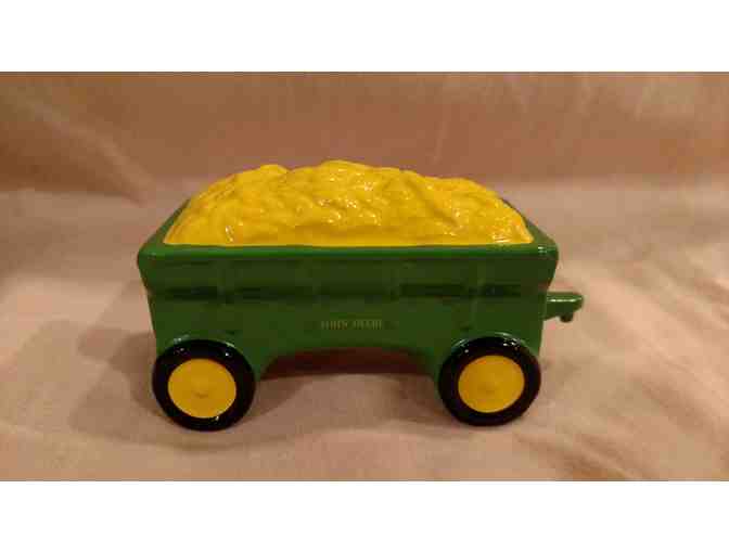John Deer Tractor and Trailer Salt & Pepper Shaker Set