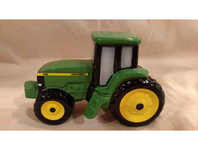 John Deer Tractor and Trailer Salt & Pepper Shaker Set