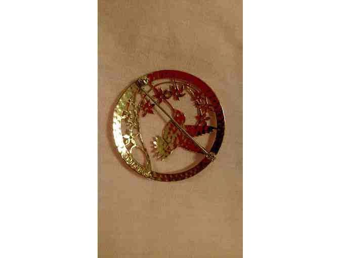 Gold-Colored Hummingbird Pin