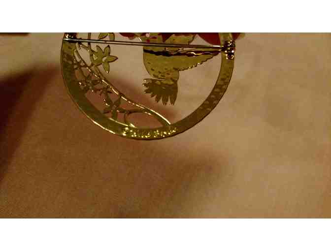 Gold-Colored Hummingbird Pin