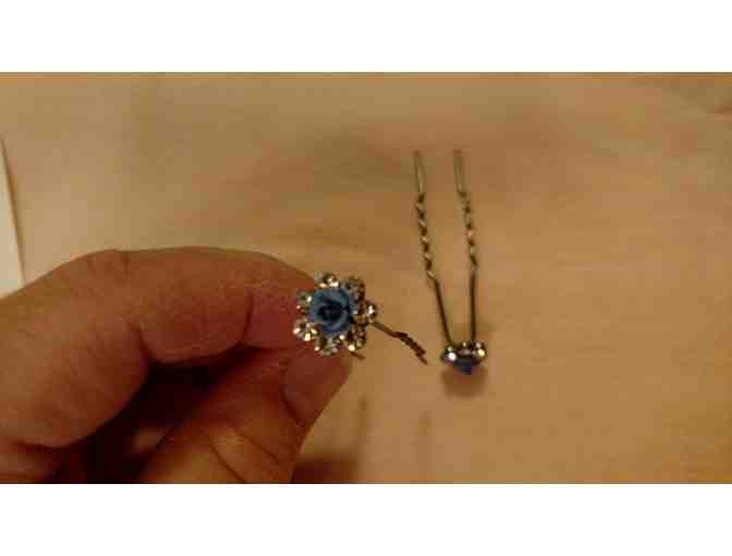 Hairpin With Blue Rose-Shaped Beads