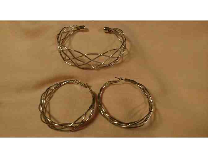 Silvertone Earring and Bracelet Set