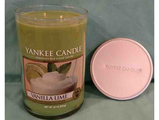 Vanilla Lime-Scented Yankee Candle