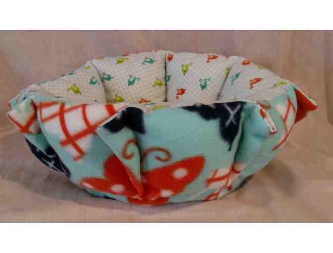 Cat Bed with Birds and Butterflies