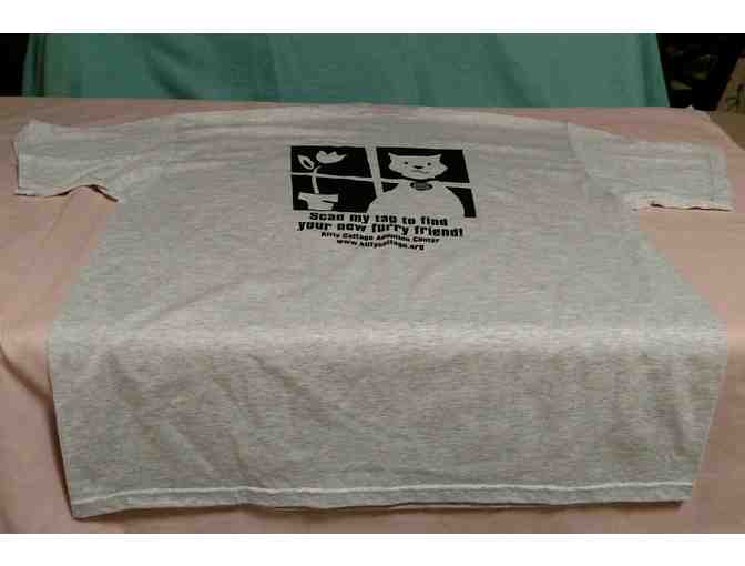 Adult Extra Large Kitty Cottage Crew Neck T-Shirt in Grey