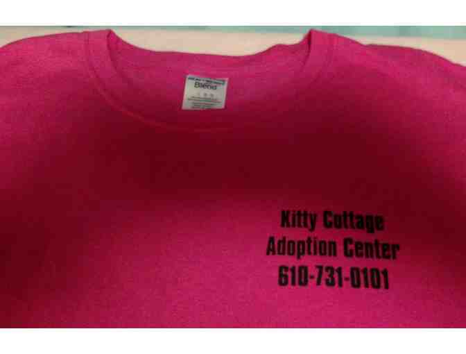 Adult Large Kitty Cottage Crew Neck T-Shirt in Hot Pink/Mauve - Photo 3