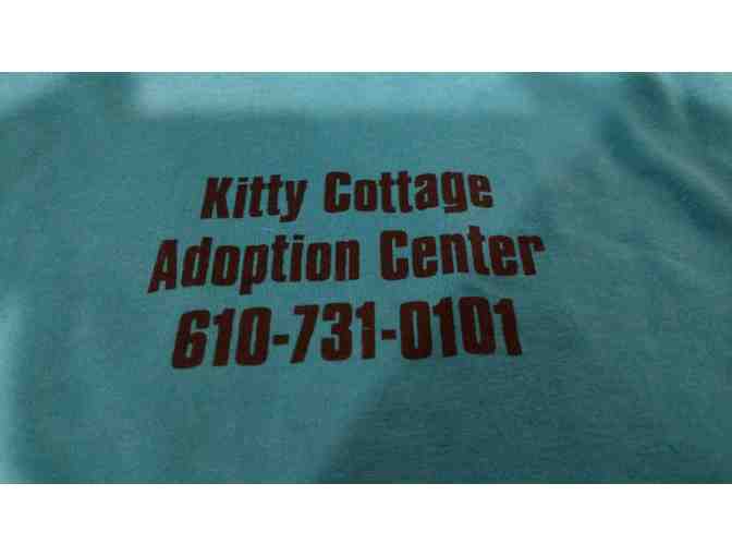 Youth Sized Medium Kitty Cottage Crew Neck T-Shirt in Cobalt Blue