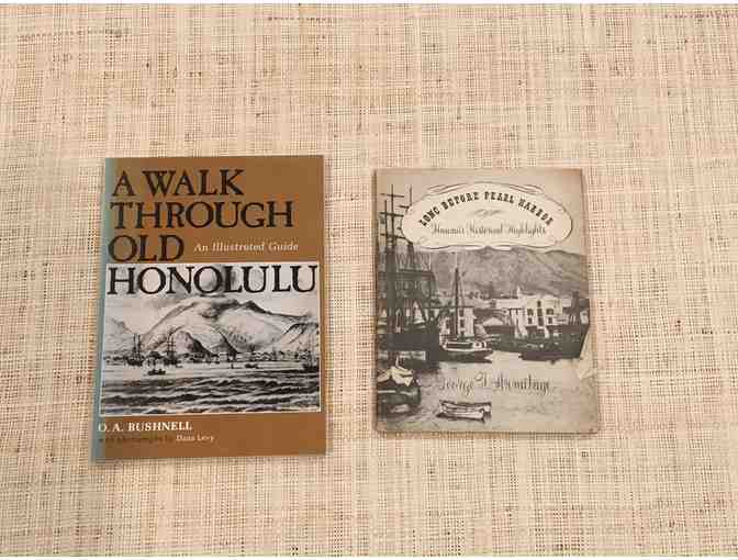 2 booklets pertaining to Oahu