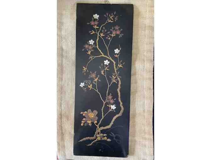 Wall hanging approx 16"x6" Asian flowers - Photo 1