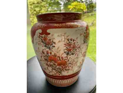Vase with Asian floral design (approx 7