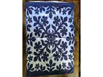 Hawaiian quilt pattern bedding