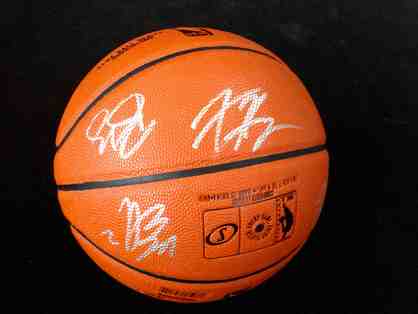 Autographed Basketball by Kobe Bryant & the LA Lakers