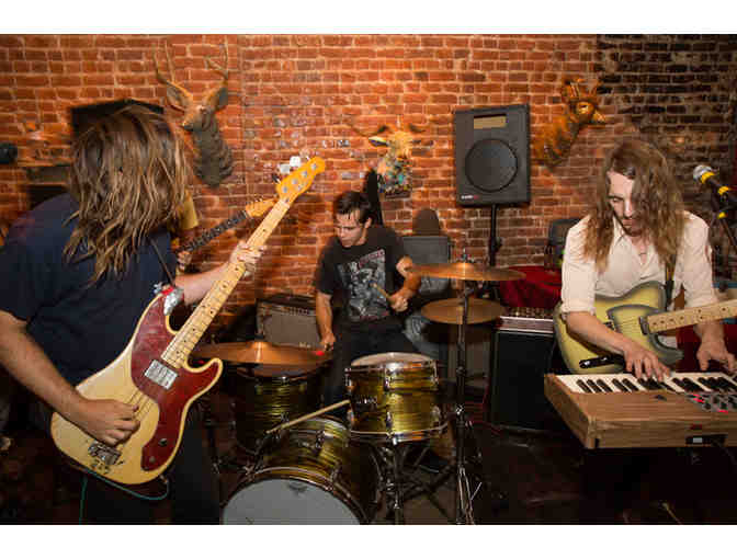 4th Street Vine Wine & Beer Bar: $25 Gift Certificate